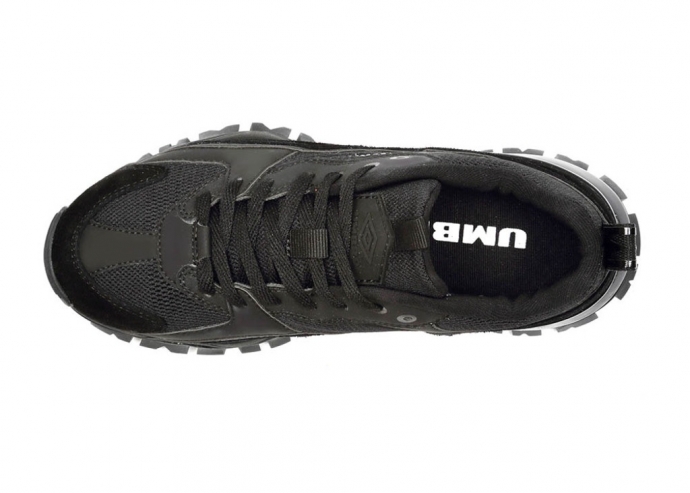 Umbro Bumpy Black / Black Sneaker