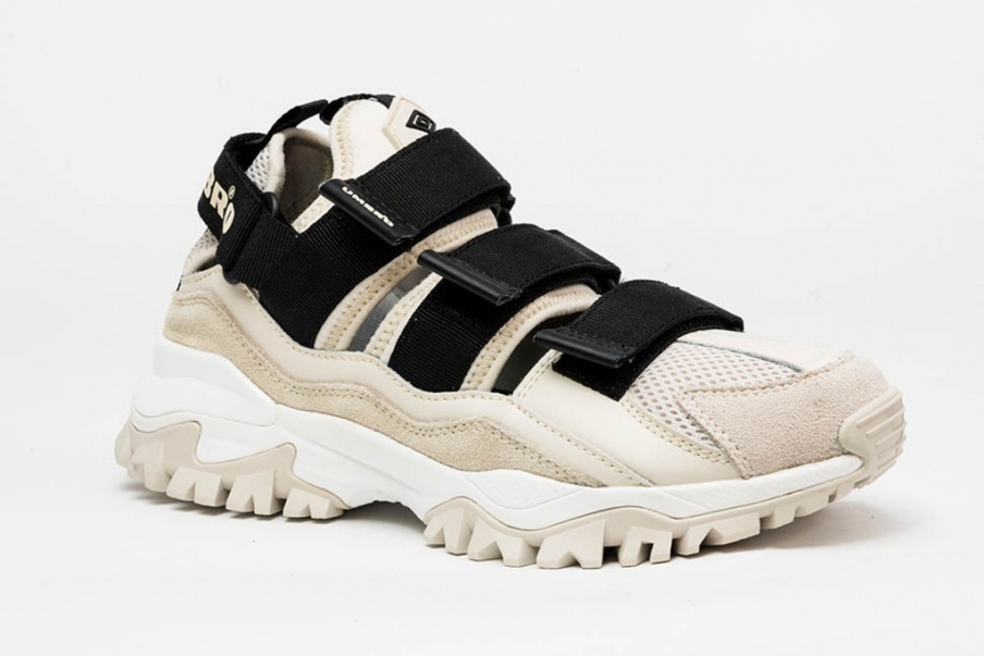 Zapatilla Umbro Fiera Beige / Black