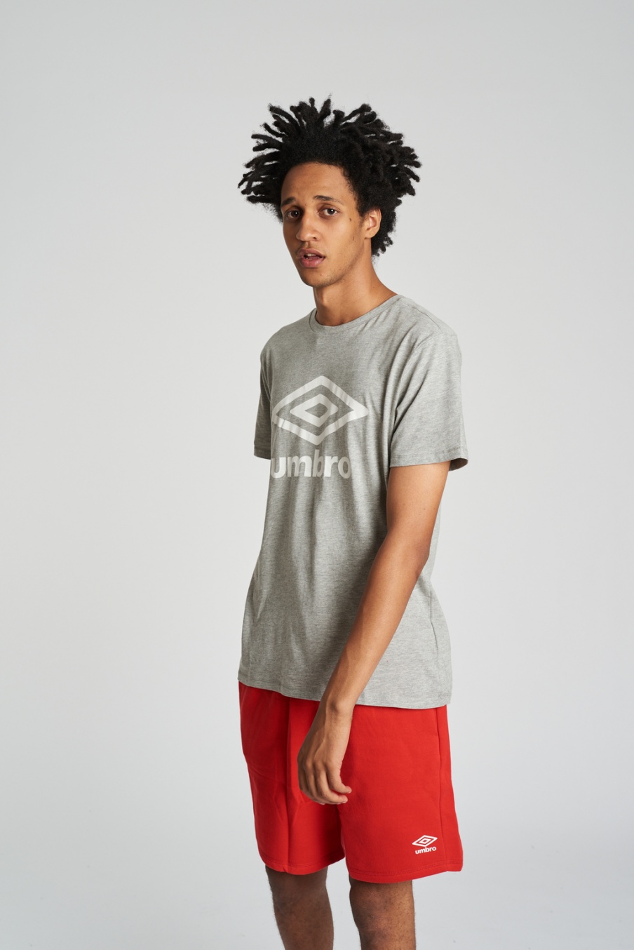 Bermuda Umbro Roupeiro Vermelho