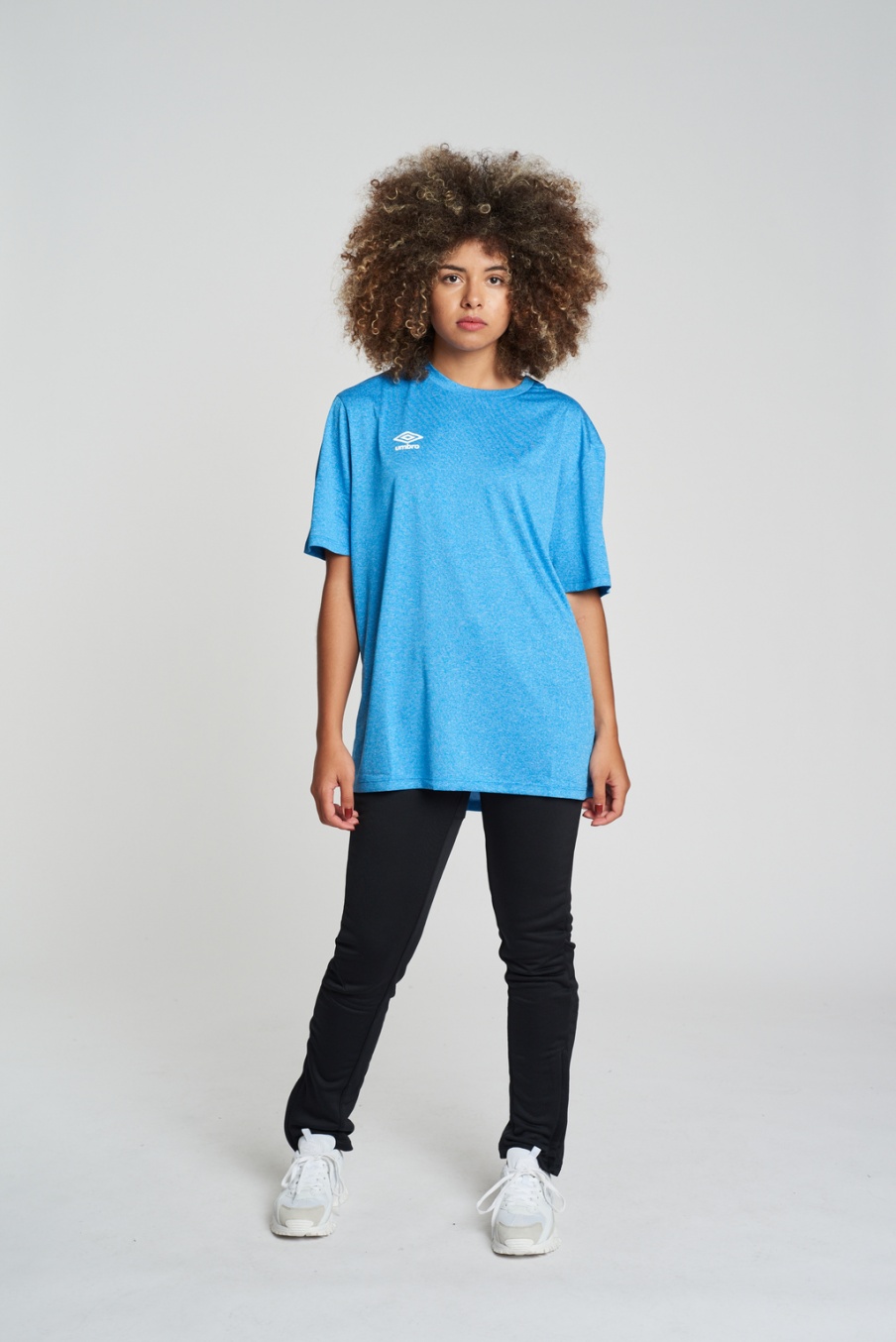 Umbro Essentials Poly Blaues T-Shirt