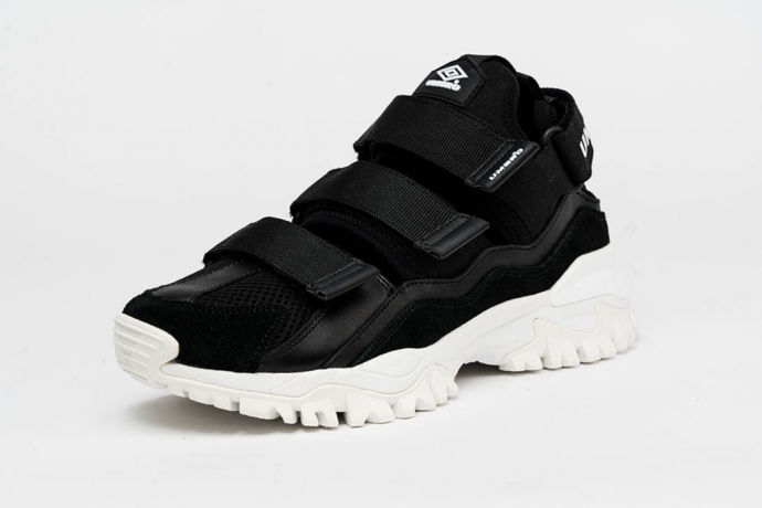 Zapatilla Umbro Fiera Black / White