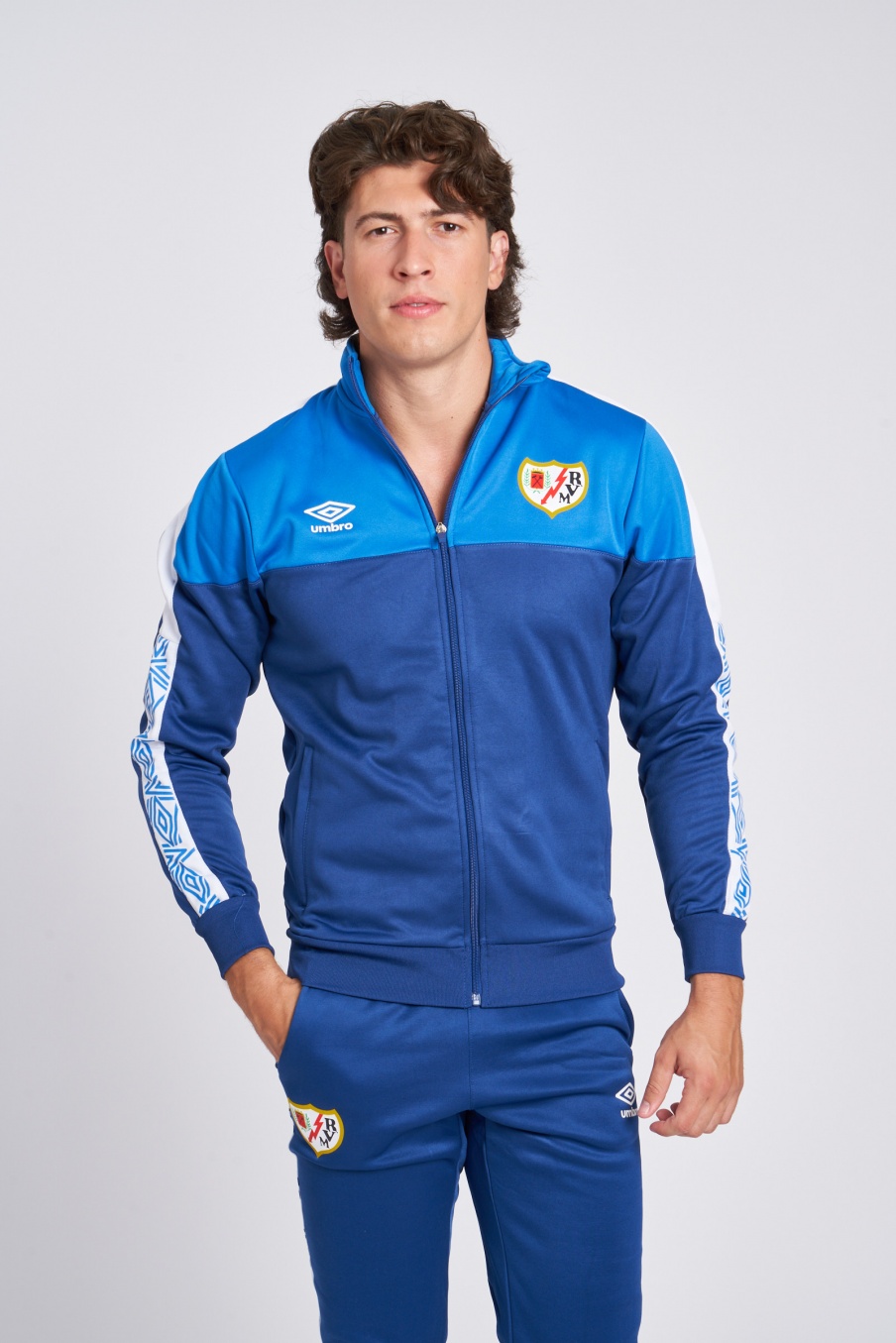 UMBRO RAYO VALLECANO WALKING/22 PLAYER JACKET