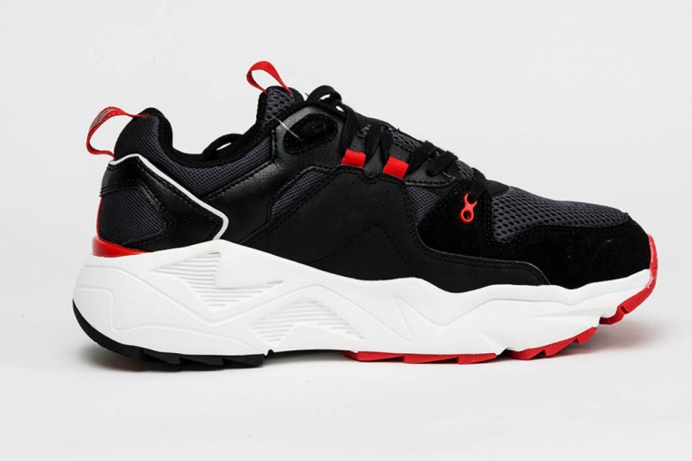 Umbro Run Black / Red Sneaker