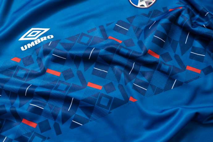 UMBRO CHEST PANEL JERSEY T-SHIRT -...