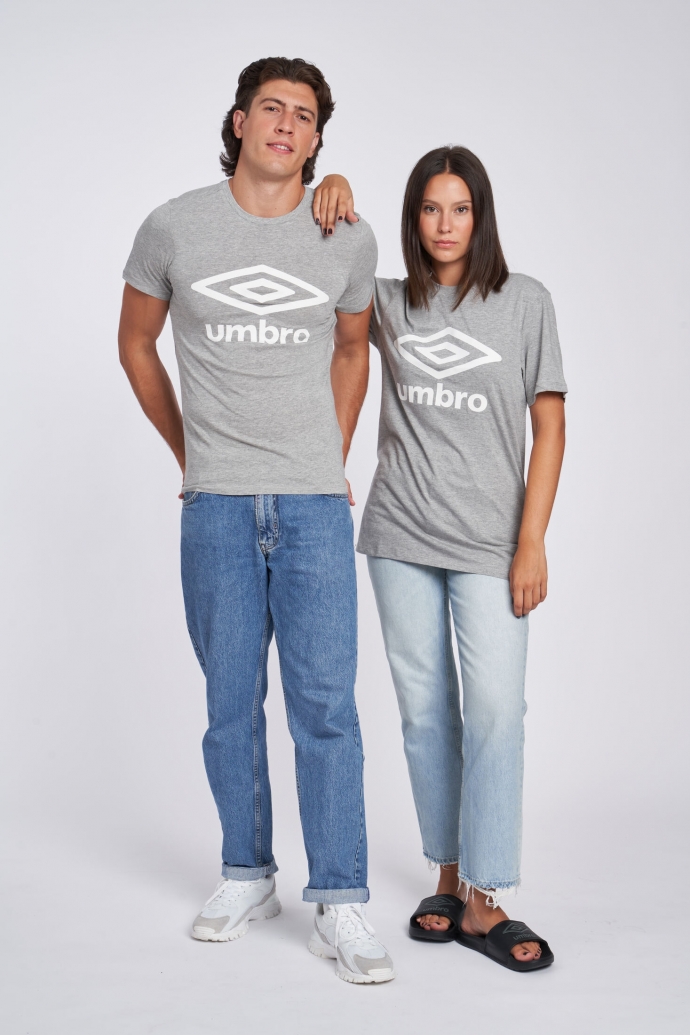 T-shirt Umbro Wardrobe Grande Logo...