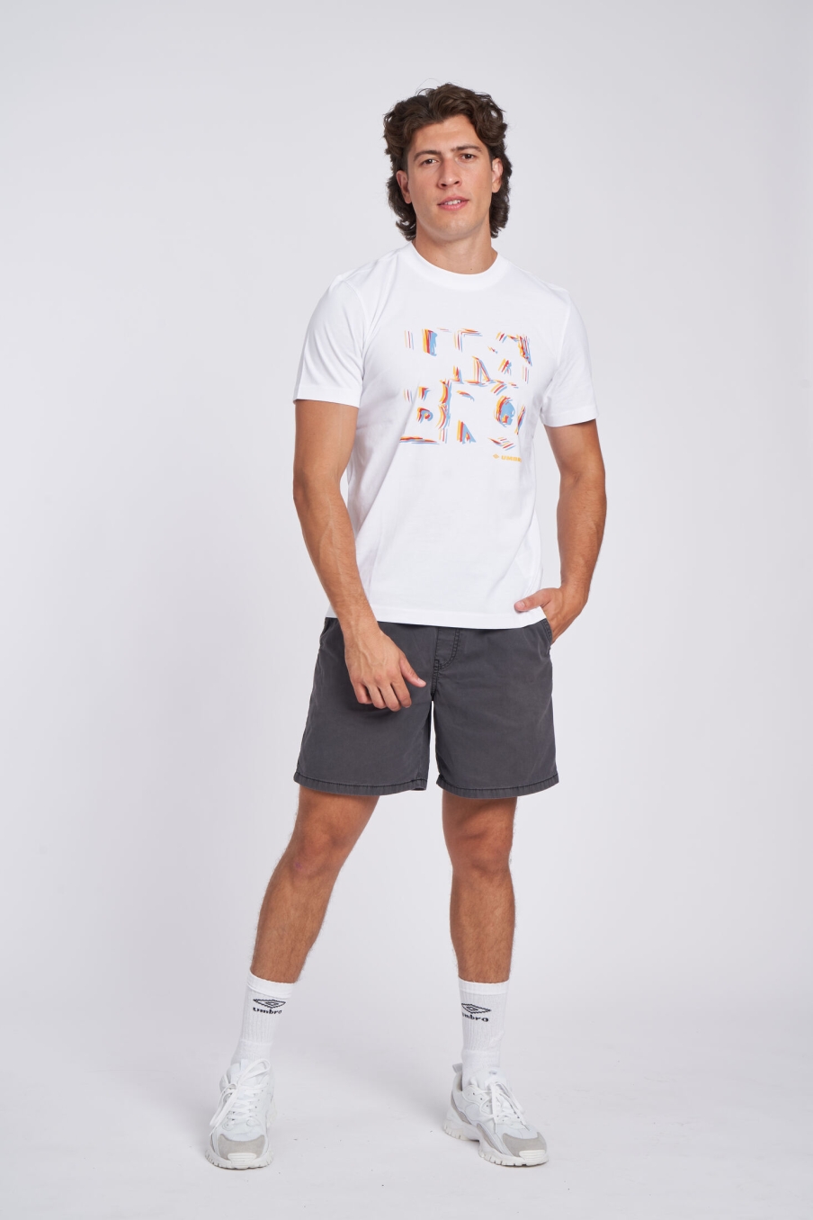 Camiseta Umbro Box Logo Graphic Graphic Branco Brilhante