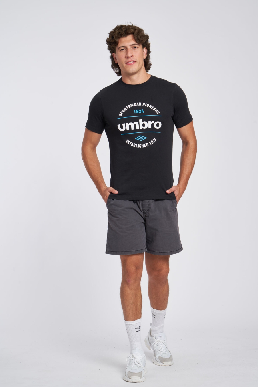 CAMISETA PRETA UMBRO FW CIRCULAR GRAPHIC TEE