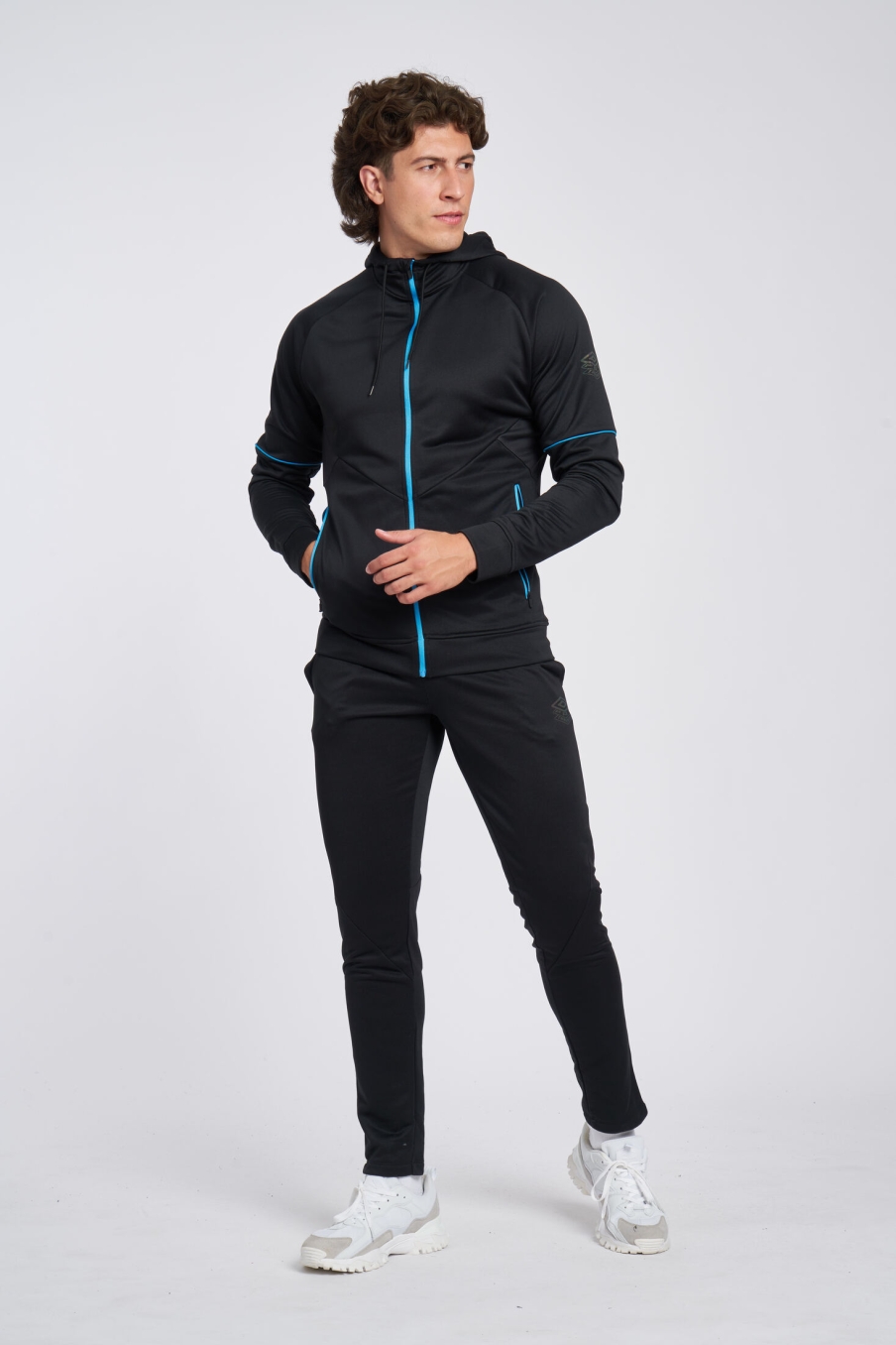 Umbro Jacket Pro Training FZ Hoodie Black / Malibu Blue