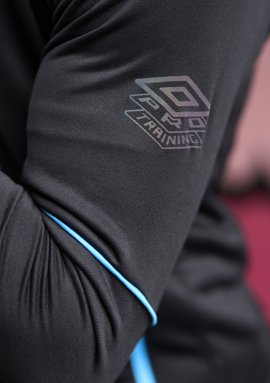 Umbro Jacket Pro Training FZ Hoodie Black / Malibu Blue