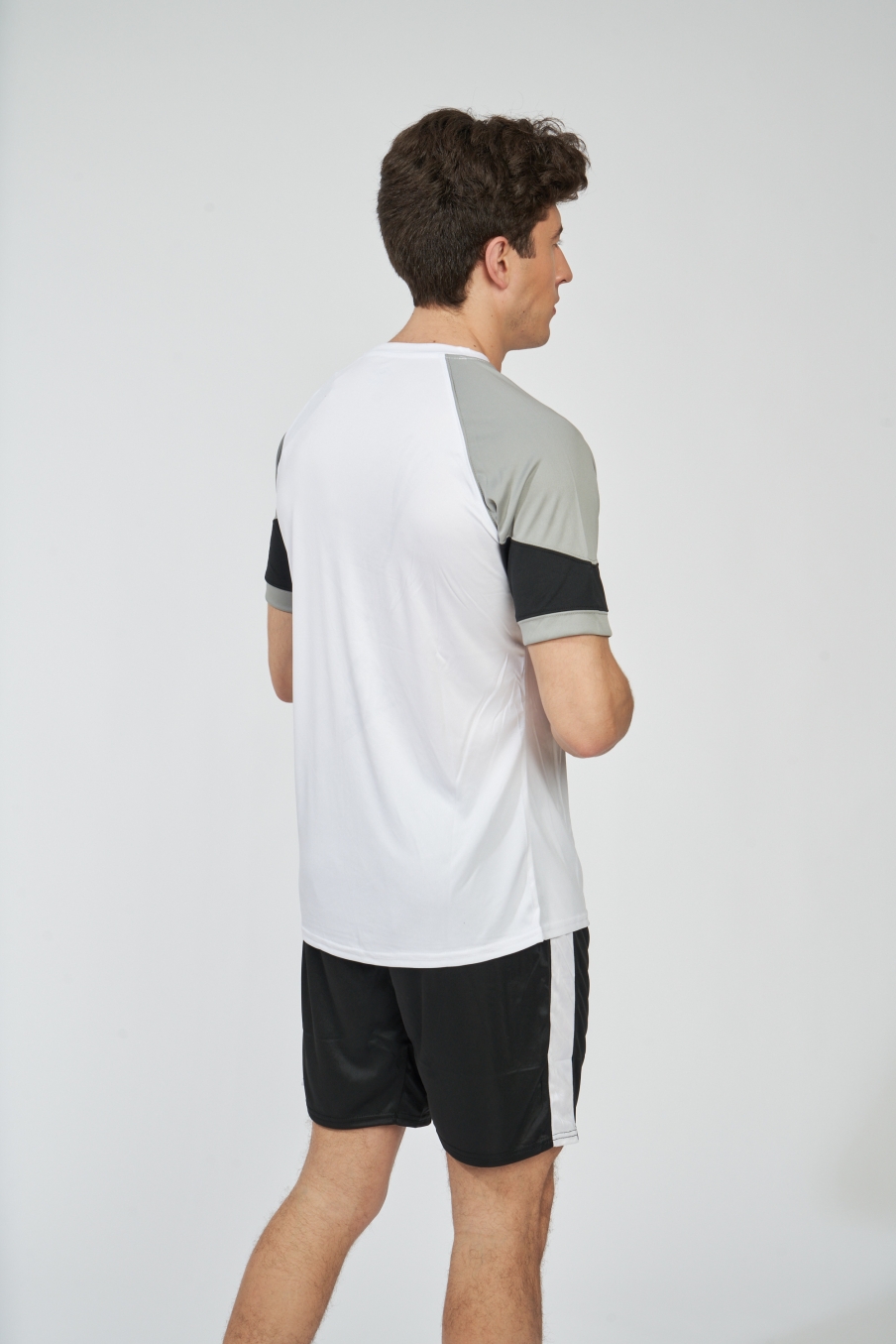 Camiseta Umbro Lukenga Branca/Cinza/Preta