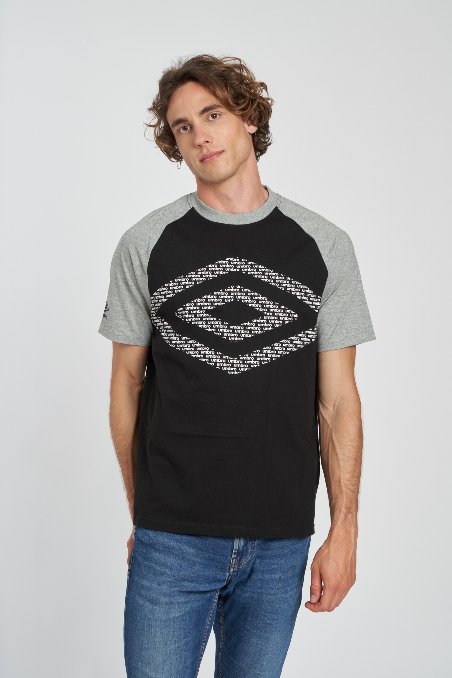 Camiseta Umbro Equuleus Preta