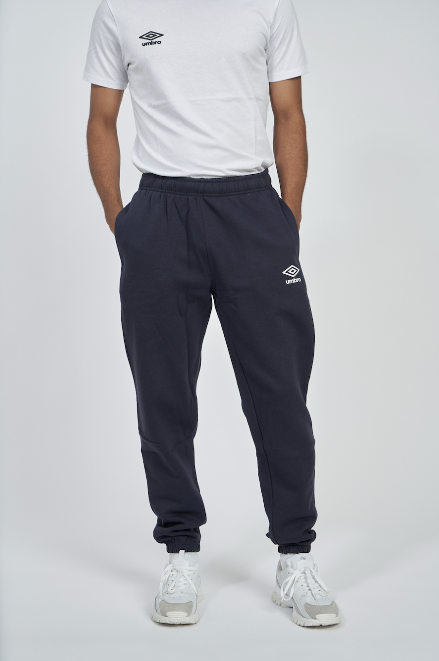 Pantalón Umbro Wardrobe Navy / White