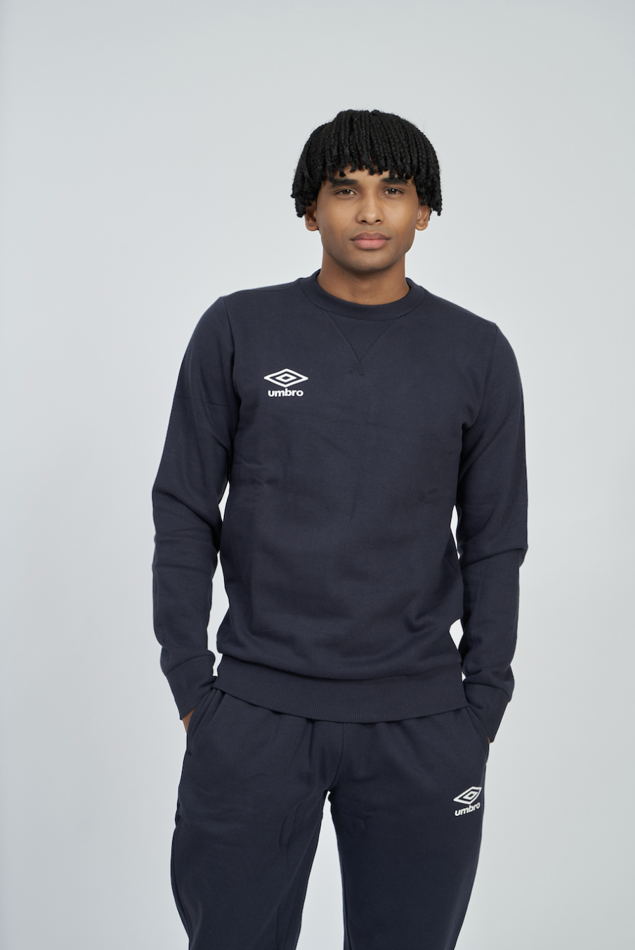 Umbro Wardrobe Neck Small Logo Navy Sweatshirt