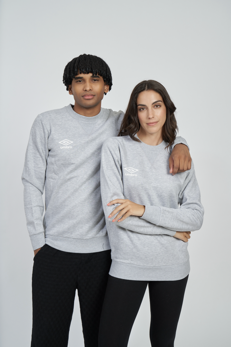 Umbro Wardrobe Neck Small Logo Gray Sweatshirt