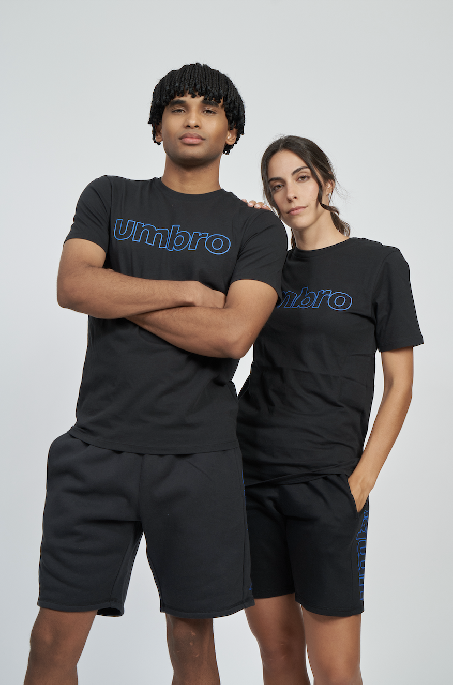 CAMISETA PRETA UMBRO FW LINEAR LOGOTIPO GRÁFICO