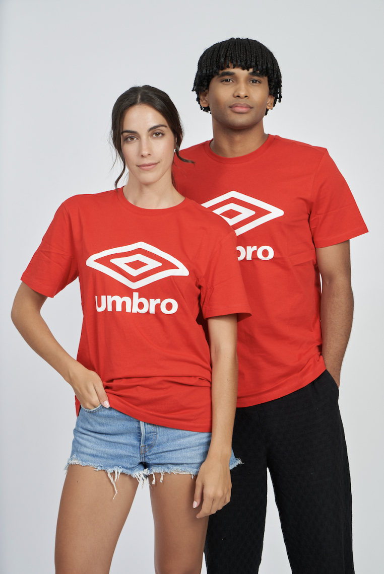 Umbro Garderobe großes Logo T-Shirt Rot / Weiß