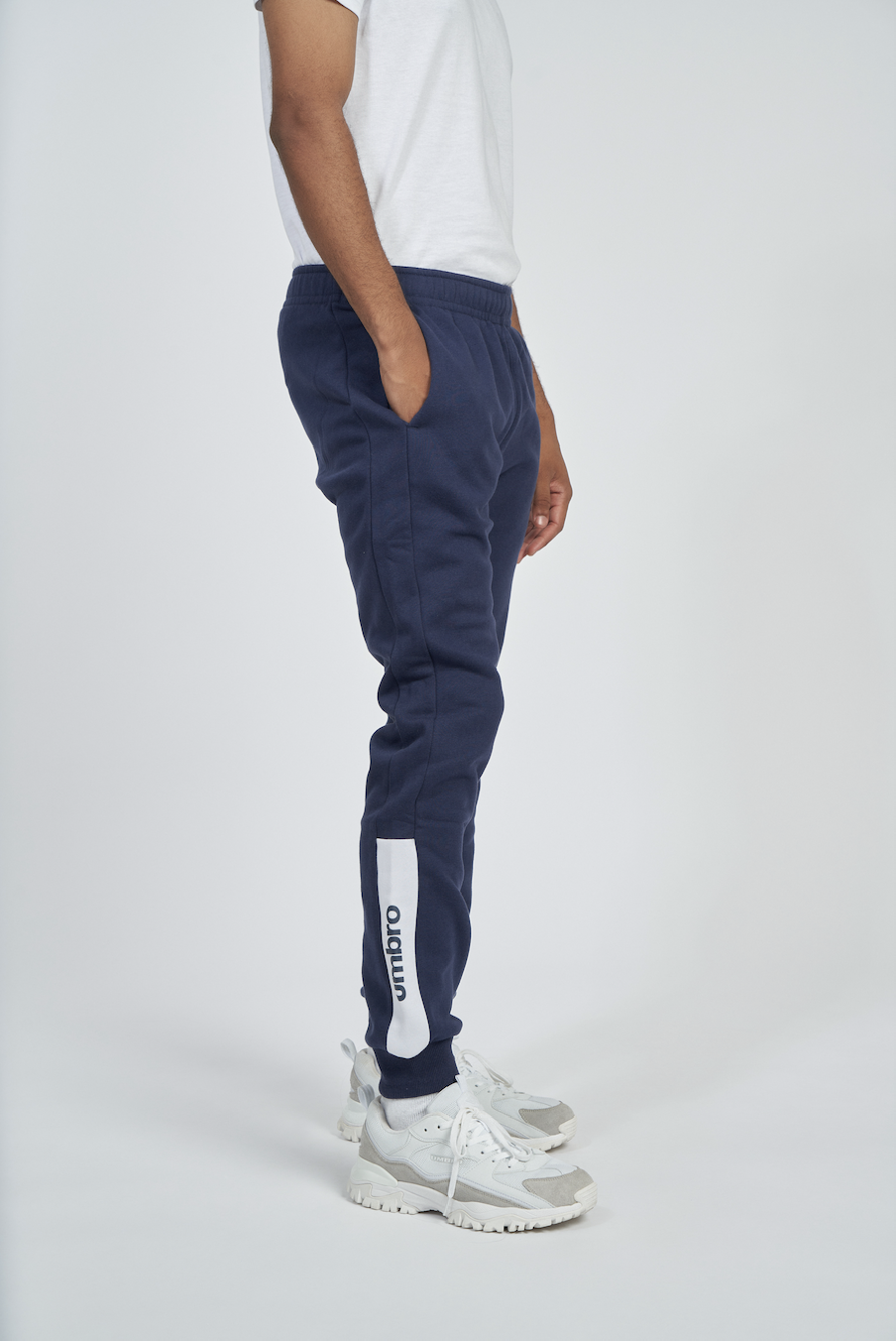 Pantalón Umbro FW Sportswear Jogger Dark Navy / Brilliant White