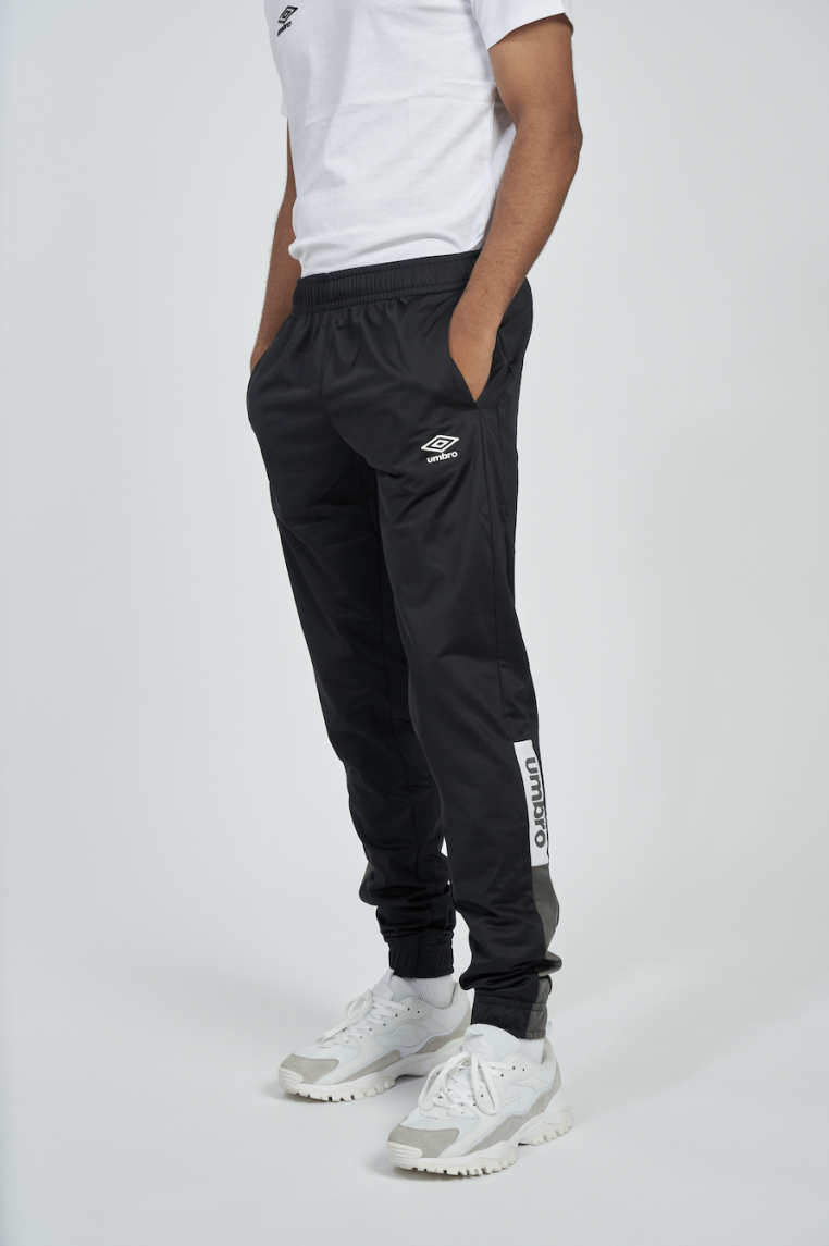 Umbro Fw Sportswear Track Pant Black / Gunmetal / Brilliant White