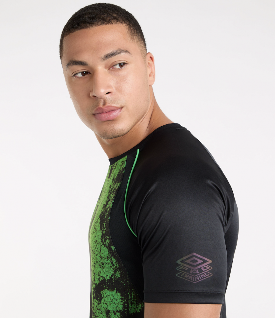copy of Camiseta Umbro Pro Training Graphic Jersey Deep Surf / Laranja Vermillion