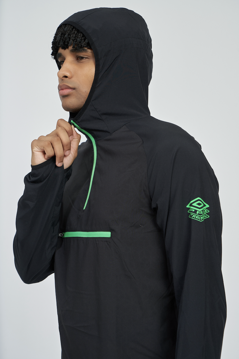 ΜΠΟΥΦΑΝ UMBRO PRO TRAINING ELITE ΕΛΑΦΡΥ ΒΑΡΟΥΣ ½ ΜΠΟΥΦΑΝ ZIP 2