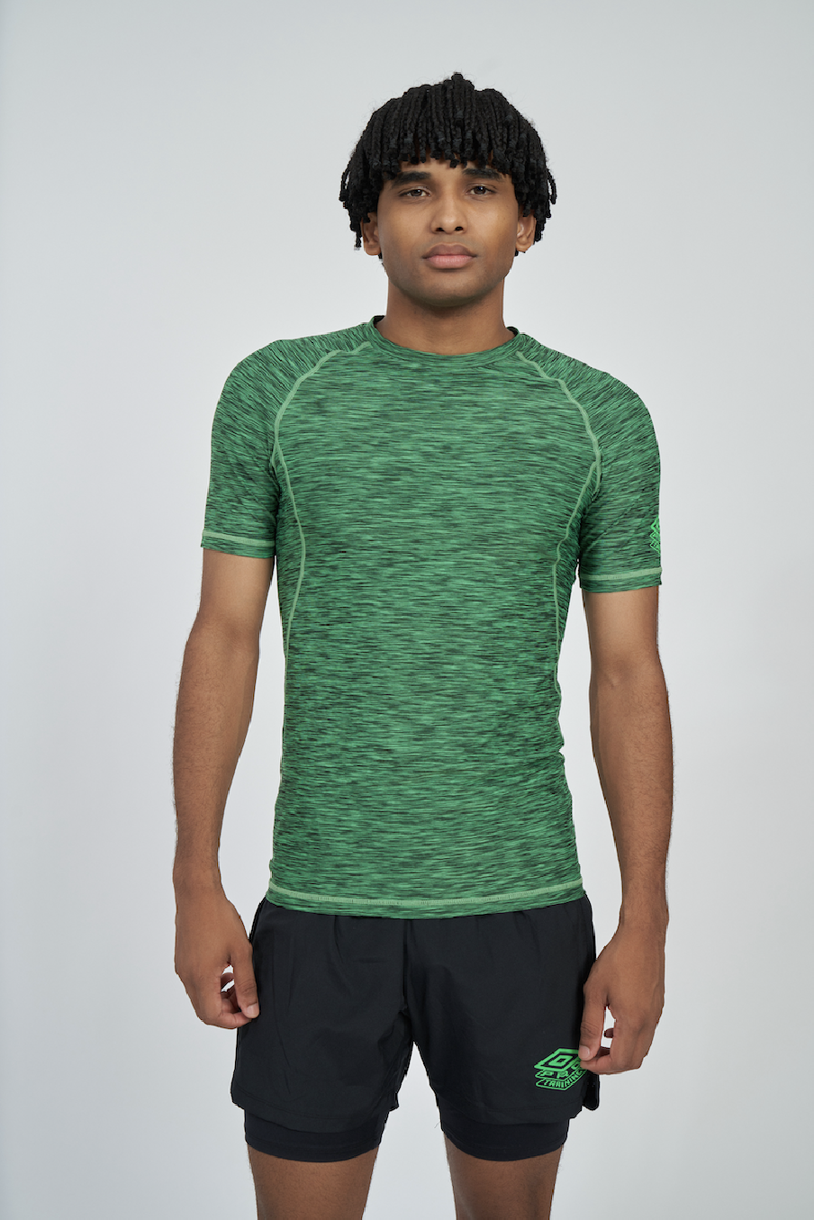 Camiseta Pro Training Elite Baselayer Black / Andean Toucan