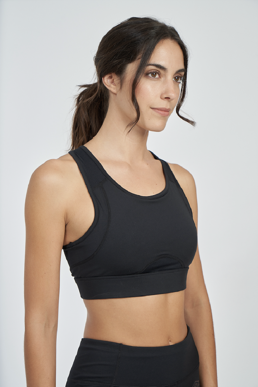 Sutiã Esportivo Umbro Pro Training - Preto Feminino / Ouro Harvest