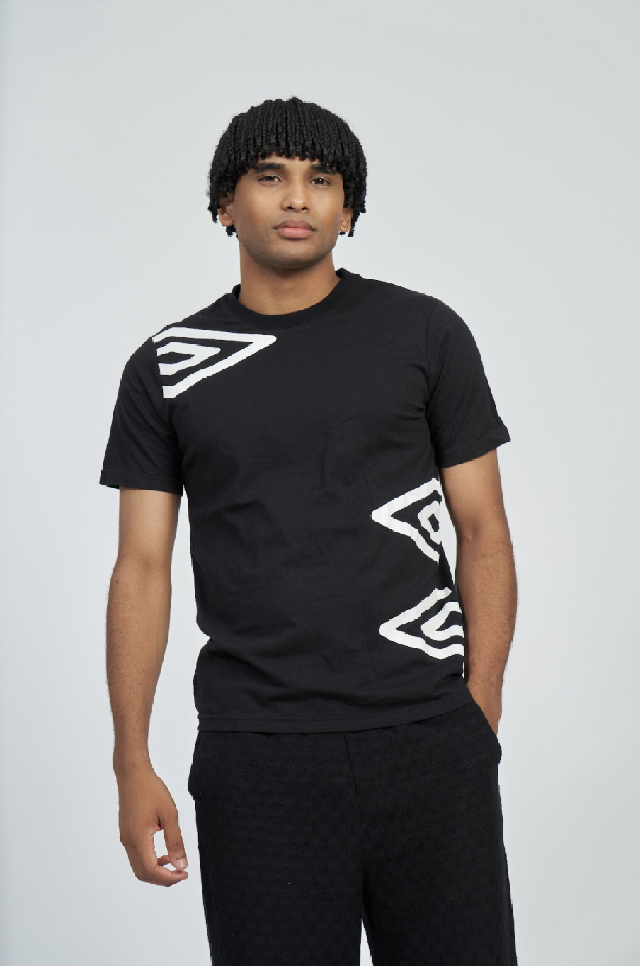 Camiseta Preta Umbro Abigamin