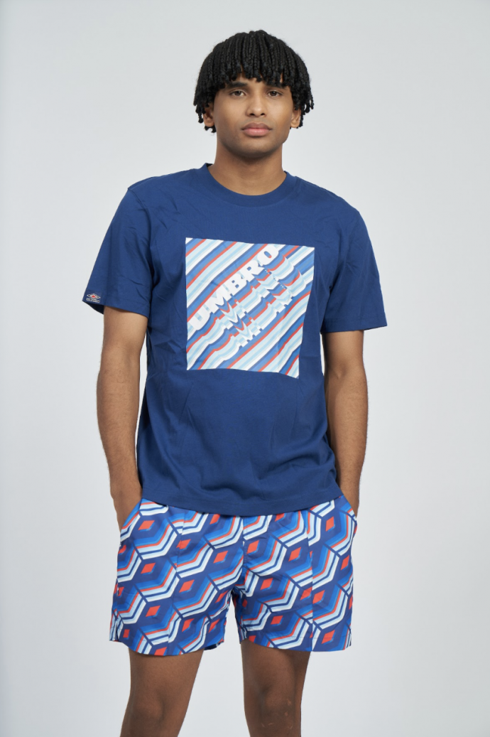 Camiseta Umbro Gradient Box Tee...