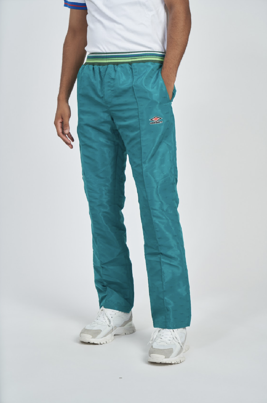 Pantalón Umbro Monogram Straight Leg Track Pant Quetzal Green