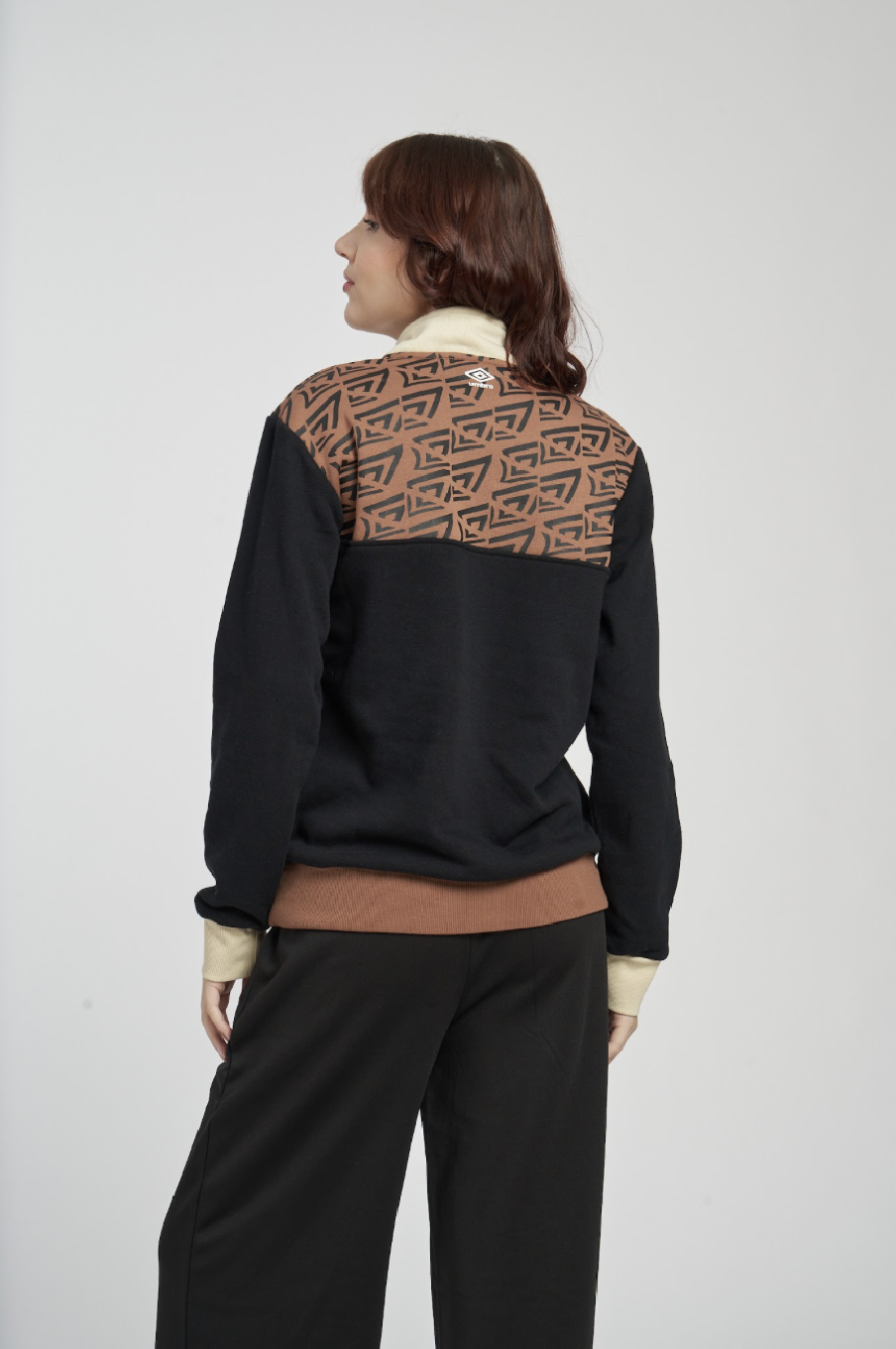copy of Umbro Perseus White Sweatshirt