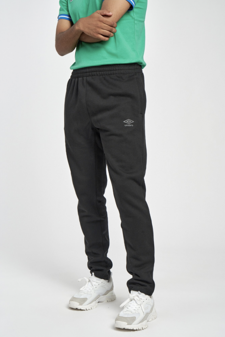 Pantalón Umbro Fleece Jogger Black / Castlerock