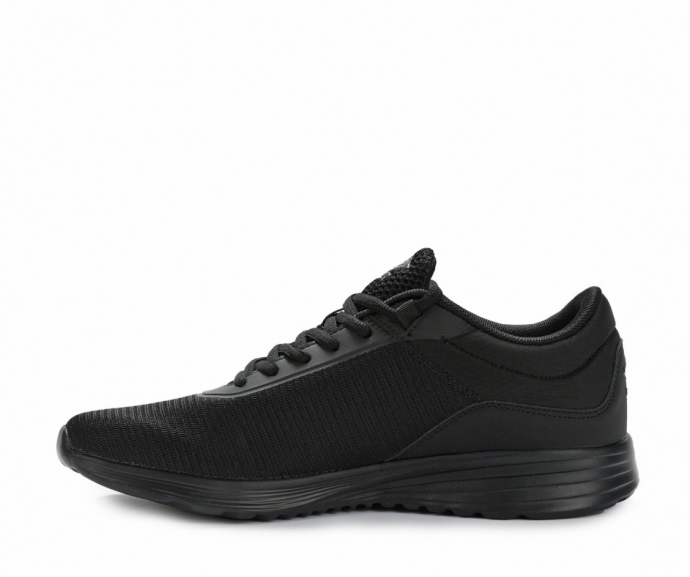 Umbro Mayford Preto / Tênis Preto