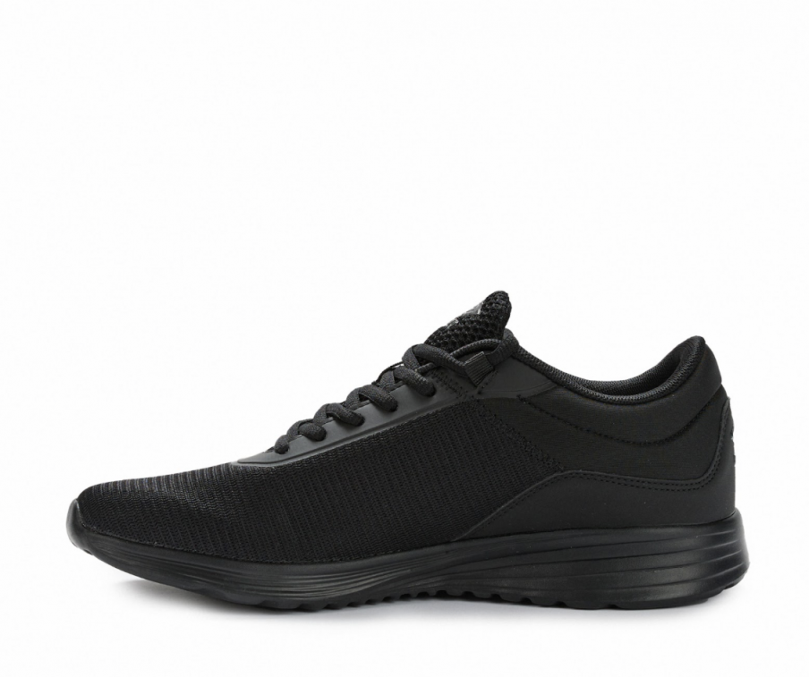 Umbro Mayford Preto / Tênis Preto