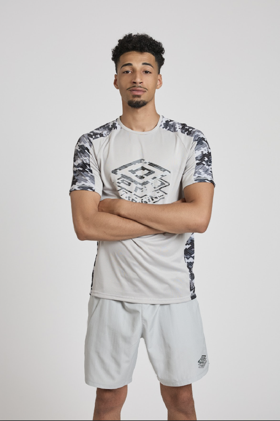 CAMISETA PRO TRAINING ACTIVE JERSEY HARBOR MIST / PRETO