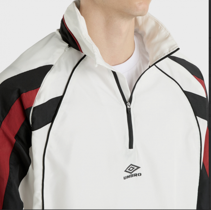 Umbro Zip Off Sleeve Wind Jacket...