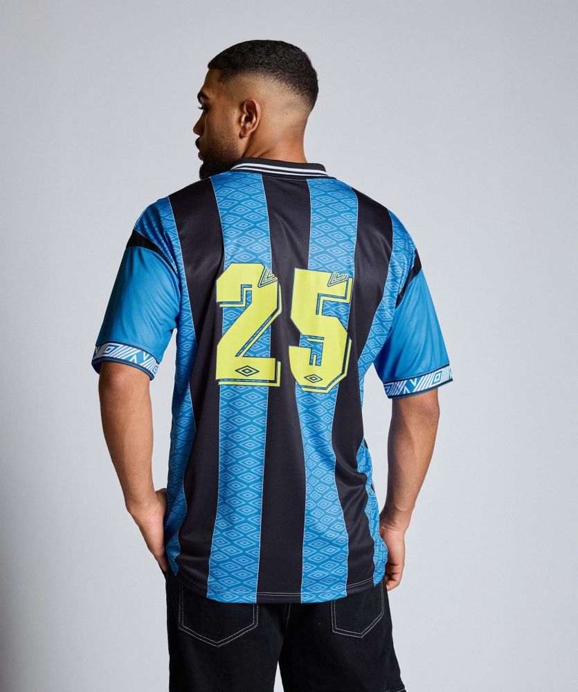 Camiseta Umbro Boombastic Away 2025...