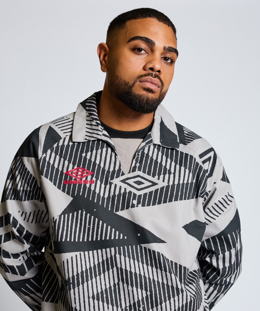 CHAQUETA UMBRO RELAXED TRACK JACKET DARK NAVY / WHITE SAND / VISTA BLUE (copia)
