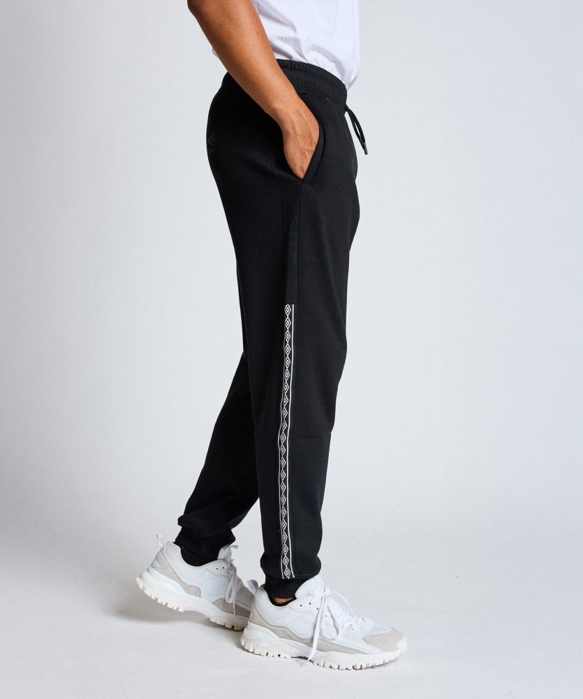 PANTALÓN UMBRO TAPE JOGGER ULTIMATE BLACK / WHITE