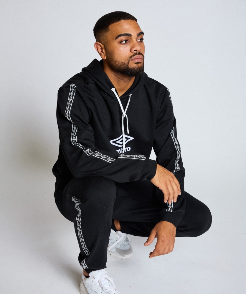 Φούτερ με κουκούλα UMBRO TAPE ΜΑΥΡΟ / ΛΕΥΚΟ