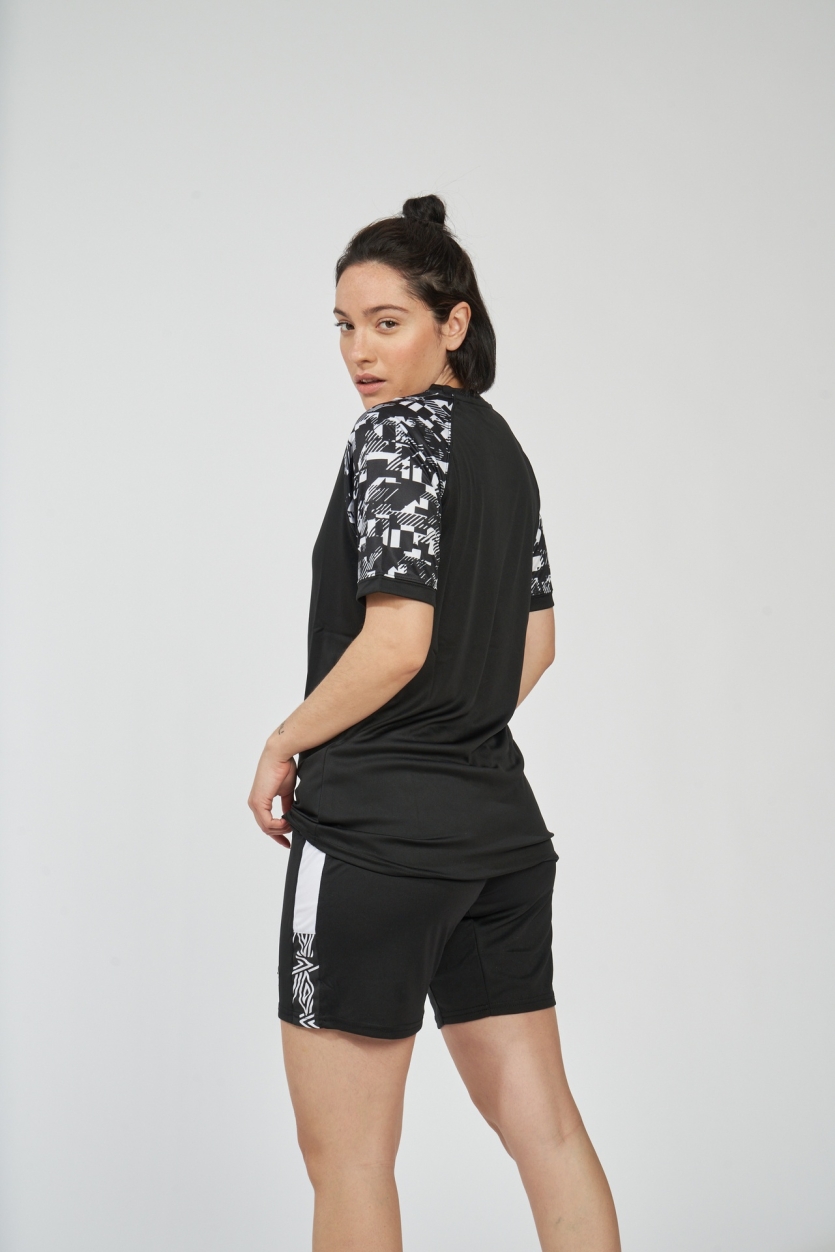 T-shirt Umbro Kabele black / white