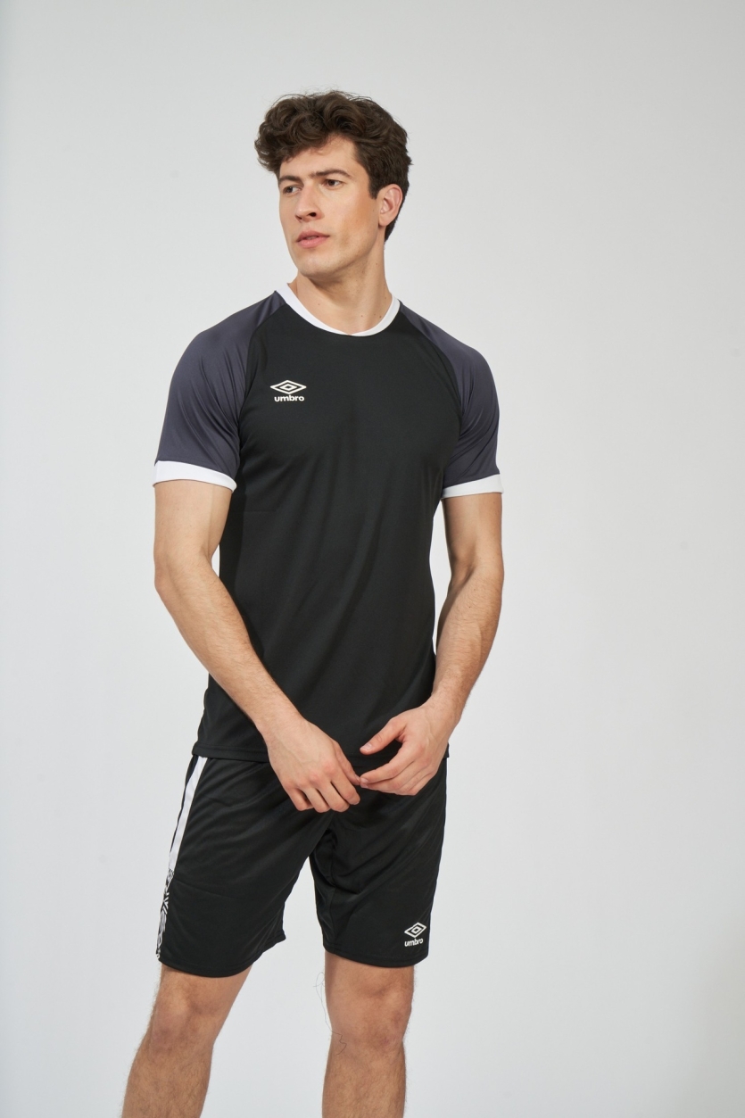 Camiseta Umbro Mascardi Negra