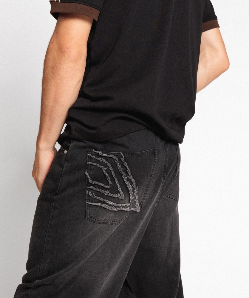 Camiseta Umbro Tee gravado preto /...