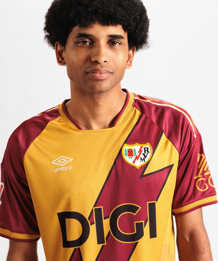 3Camiseta Umbro Third Rayo Vallecano...