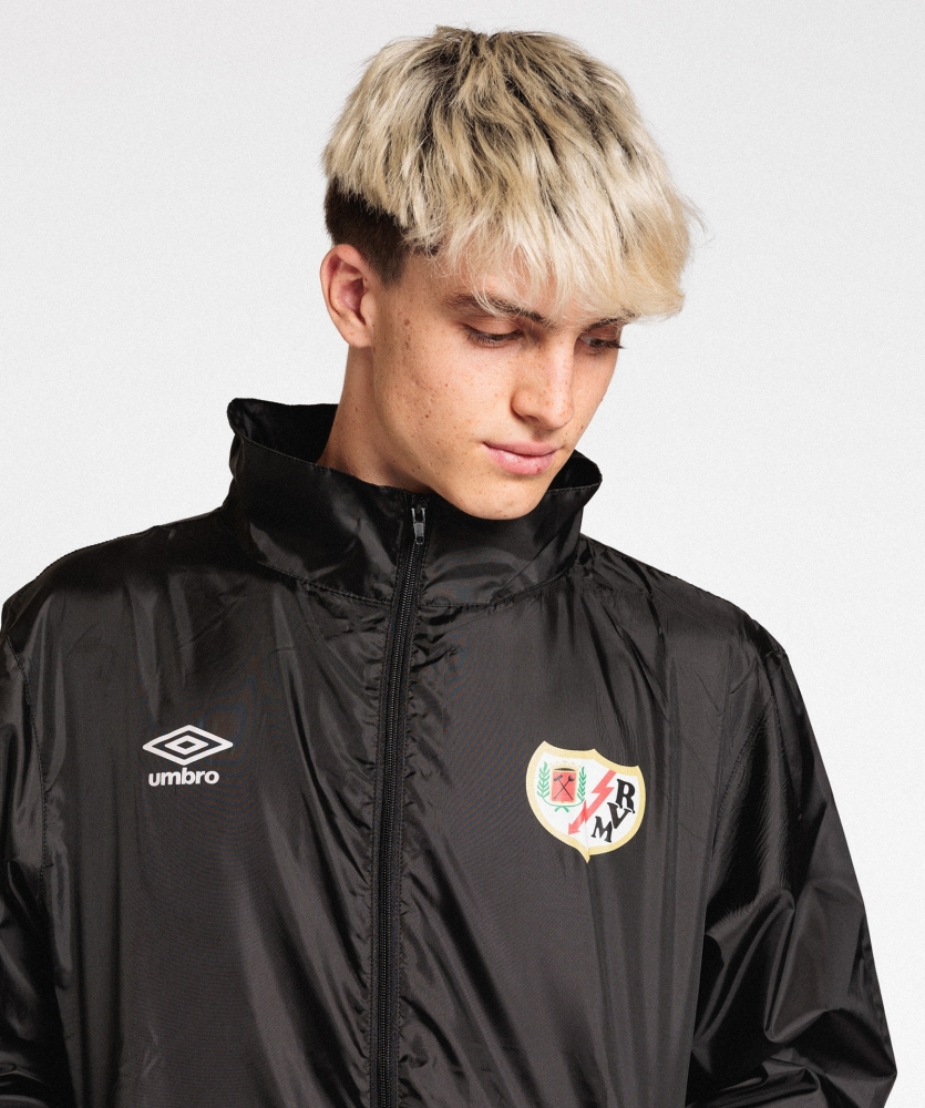 Chubasquero Umbro Rayo Vallecano Raincoat Black