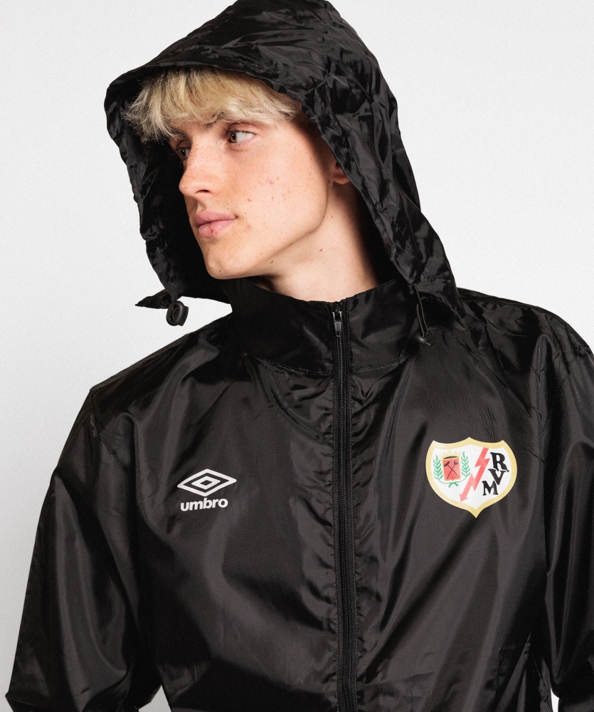 Chubasquero Umbro Rayo Vallecano Raincoat Black