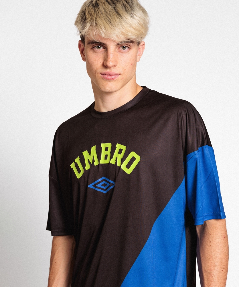 Camiseta Umbro Sportstyle Urbano Tee...
