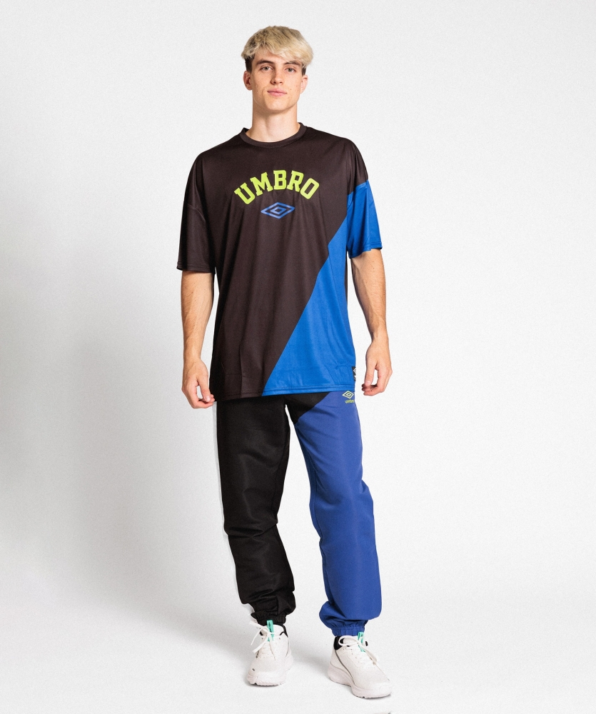 Camiseta Umbro Sportstyle Urbano Tee...