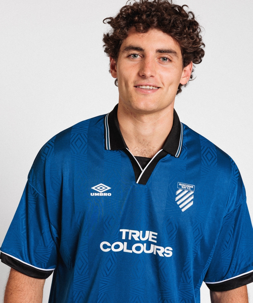 Camiseta Umbro Boxy Football Shirt...
