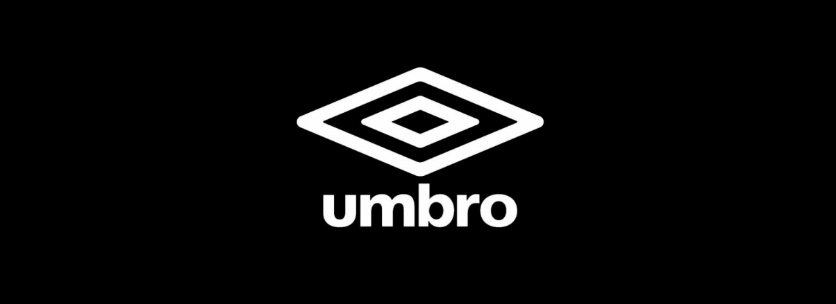Teamwear para niños de la marca Umbro - Ropa deportiva de calidad