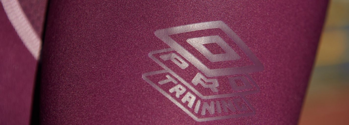 Umbro - Roupas e treinamento de treinamento masculino